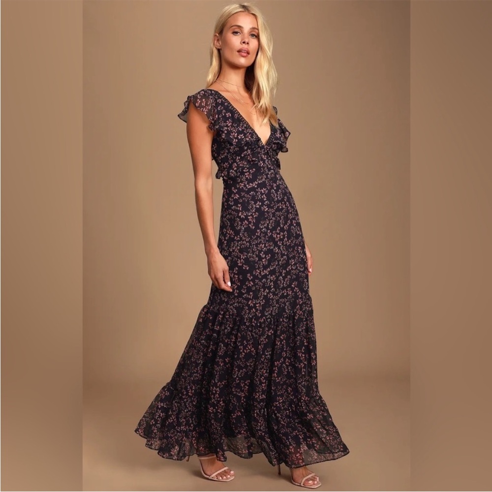 Lulu’s Floral Maxi Dress